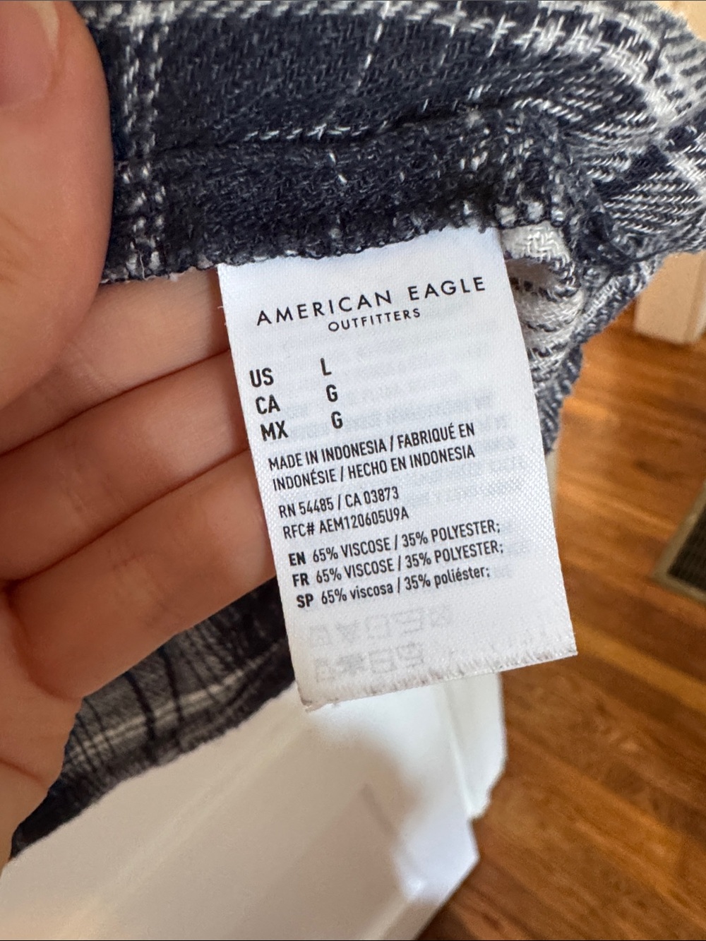 American Eagle Outfitters Black and White Plaid Shirt - Picture 3 of 4